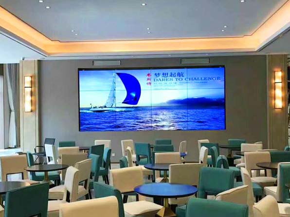 Meeting room ultra narrow edge LCD splicing screen