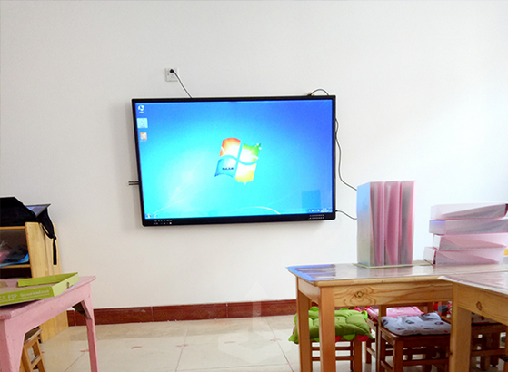 小红帽幼儿园65寸教育触摸一体机活跃教学(图2) 小红帽幼儿园65寸教育触摸一体机活跃教学(图2)